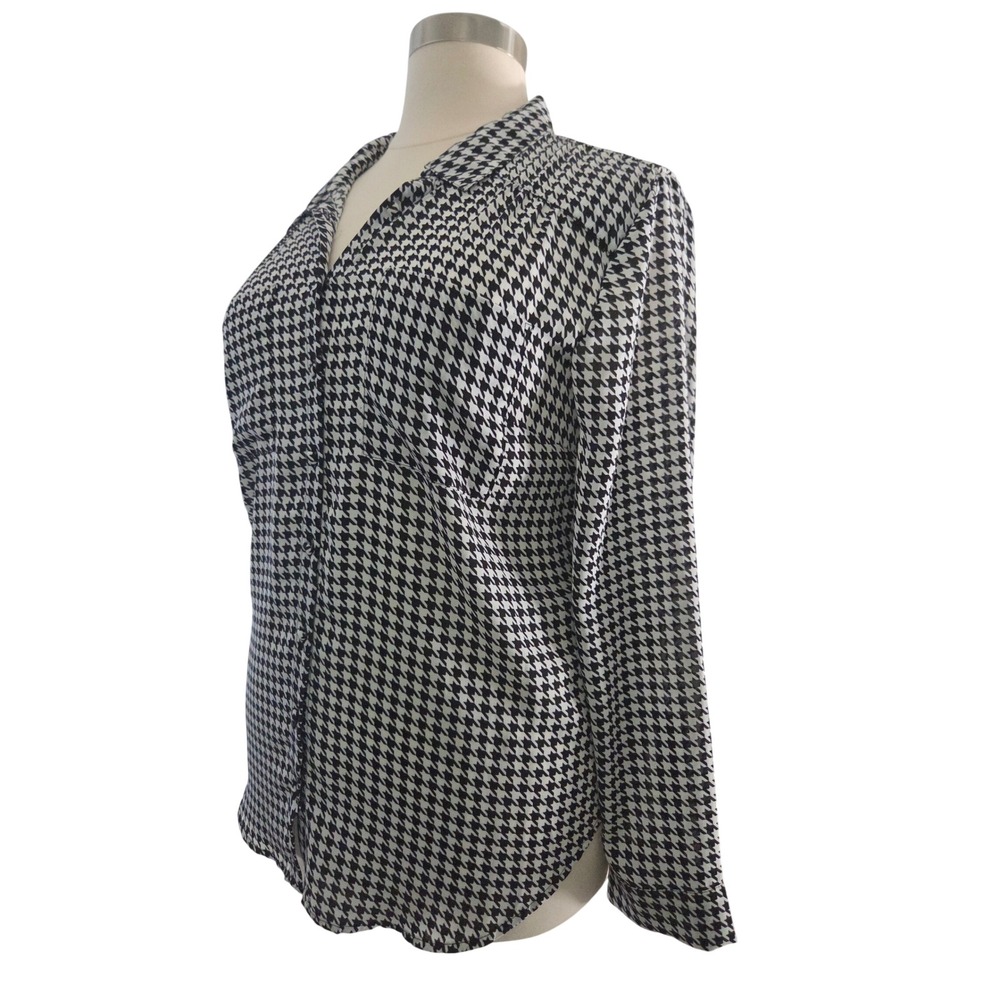 Torrid Womens Plus Size 3 Black White Houndstooth Button Down Blouse Long Sleeve - Picture 4 of 8